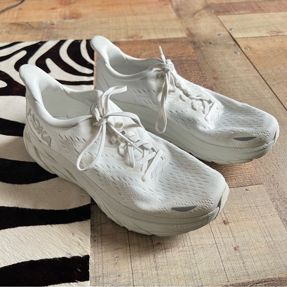 Hoka shoes white sz 9.5 B